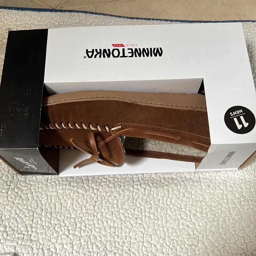 MINNETONKA - Picture 2 of 4